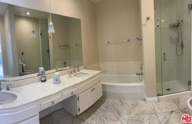 1101 Rexford Drive photos photos