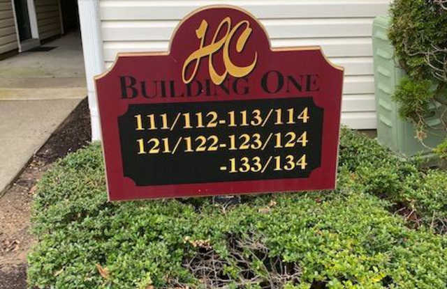 114 WALDEN CIRCLE Gallery 2