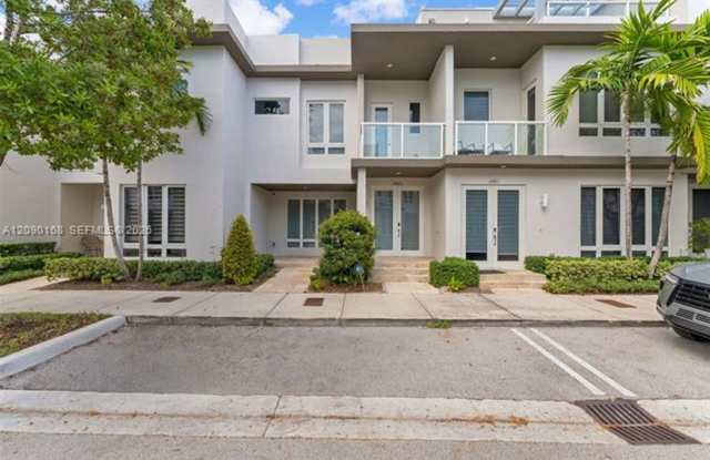 10415 NW 64th Ter th 10415, Doral, FL 33178 Gallery 3