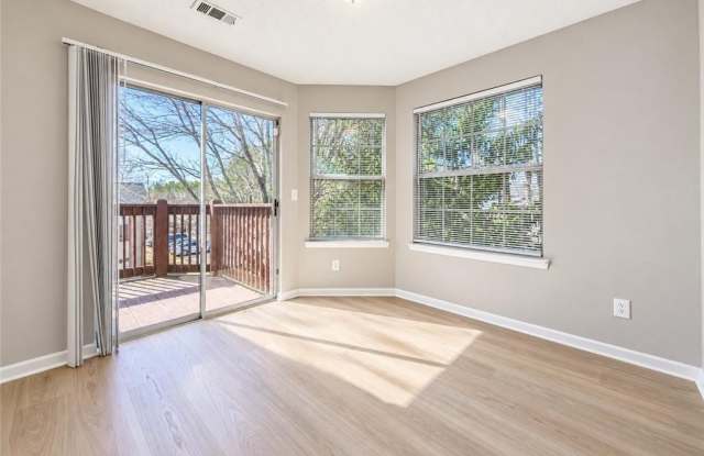 1107 Sandy Lane Drive Gallery 4