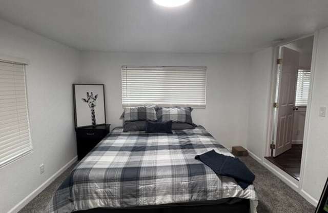 2445 Town Circle photos photos