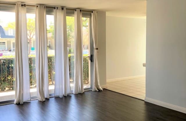 333 JUNIPERO AVE #1A - 333 Junipero Ave, Long Beach, CA 90814