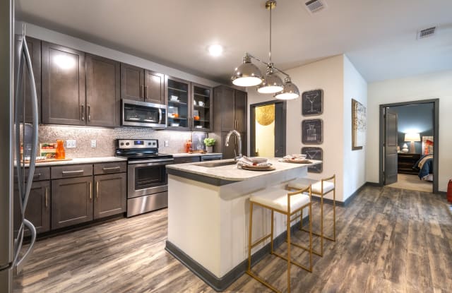 2910 Crockett St - 2910 Crockett Street, Fort Worth, TX 76107
