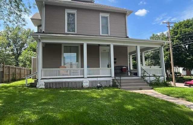 1201 South 22nd Street-2 - 1201 South 22nd Street, Lincoln, NE 68502