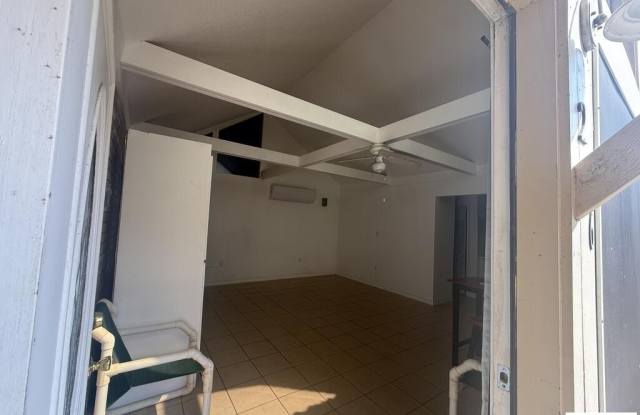 216-2 COUNTRY CLUB RD. Gallery 2