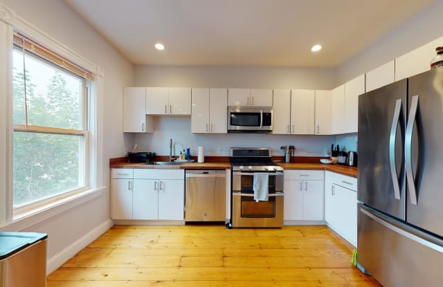 396 Centre St - 2 - 396 Centre Street, Boston, MA 02130