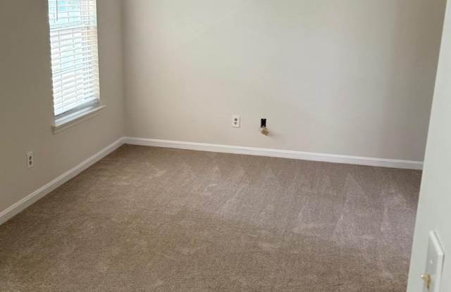 810 HIGH PLAIN DRIVE photos photos