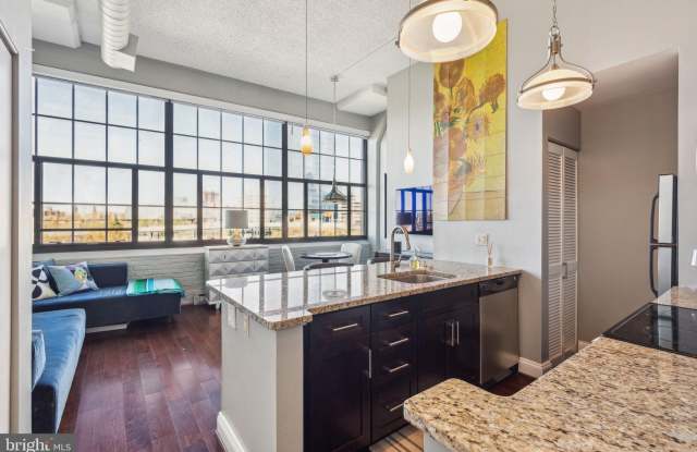 2429 LOCUST STREET photos photos