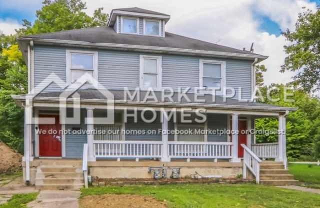 2426 N Capitol Ave photos photos
