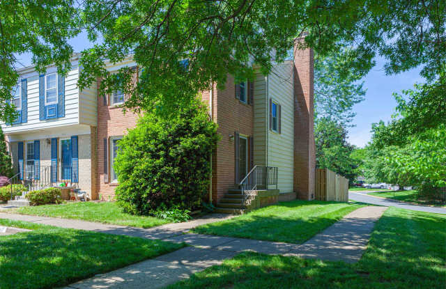 9949 Longford Court Gallery 2