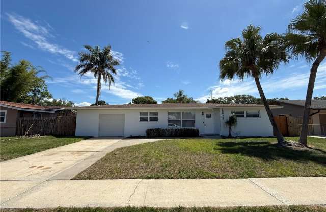 15573 BEDFORD CIRCLE E photos photos