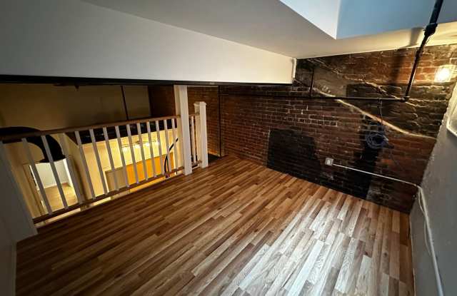 Three bed 2 bath in the North End!!! photos photos