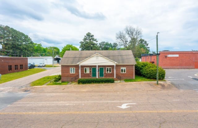34 E Front Street - 34 East Front Street, Lillington, NC 27546