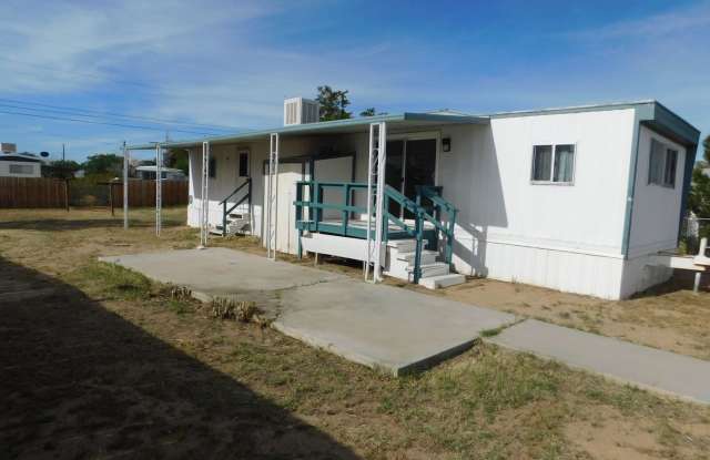 Cute Trailer with Spacious Backyard photos photos
