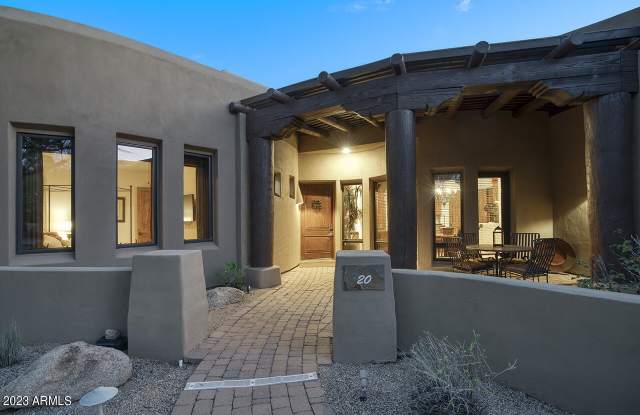 7373 E CLUBHOUSE Drive E Gallery 2