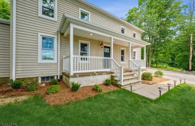 1225 Sussex Tpke Gallery 4