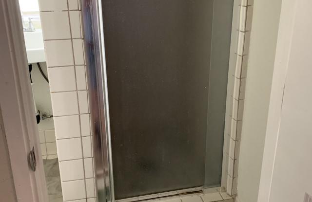 5031 Bakman Av. photos photos