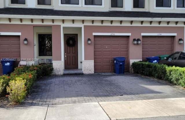 12740 SW 131st Ter photos photos