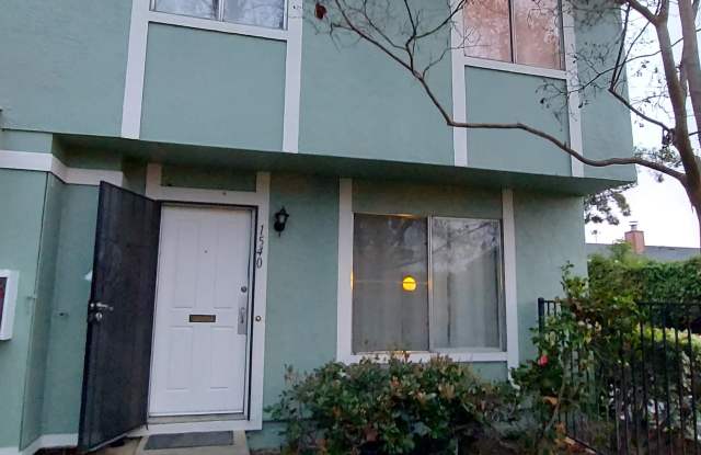 1540 Ivycreek Circle photos photos