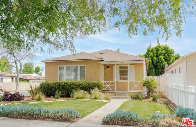 4950 Newcastle Avenue photos photos 4950 Newcastle Avenue photos photos