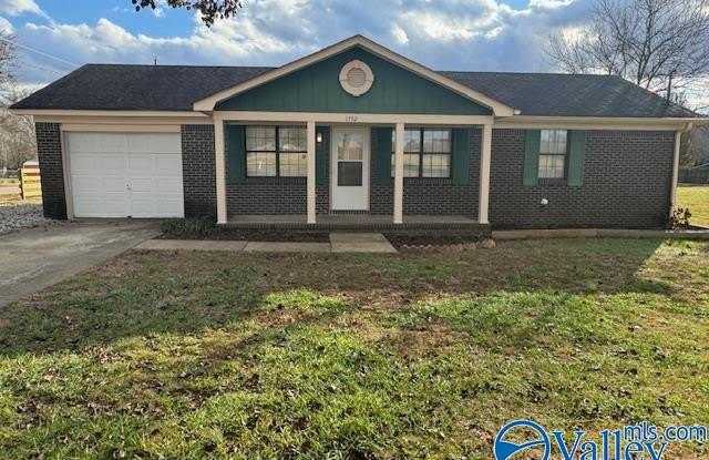 1792 Bobo Section Road - 1792 Bobo Section Road, Madison County, AL 35750