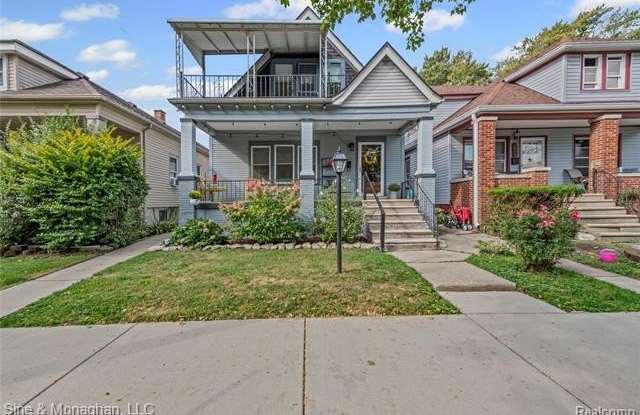 1011 Wayburn Street photos photos