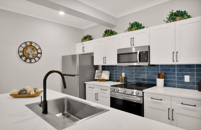 Pointe Grand Statesboro photos photos