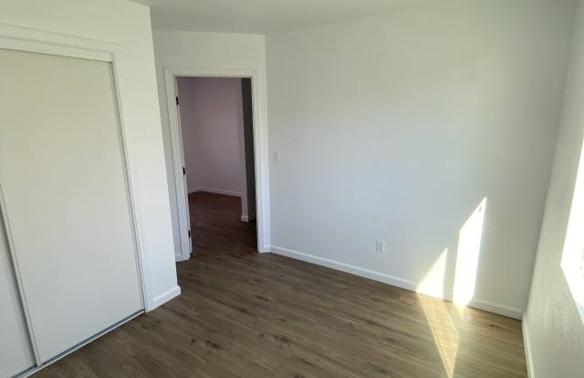 8541 Newport Avenue photos photos