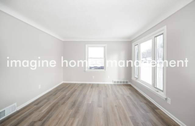 7222 Greenleaf Avenue Gallery 3