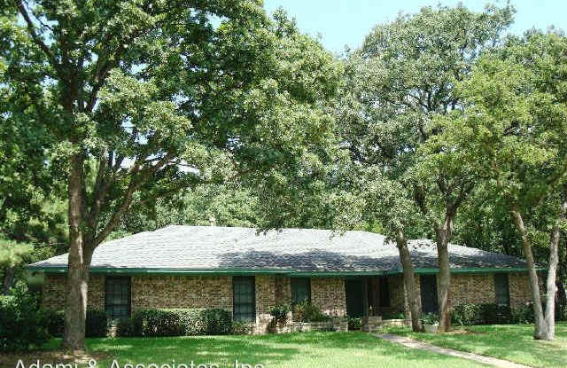 3 Highview Court - 3 Highview Court, Denton, TX 76205