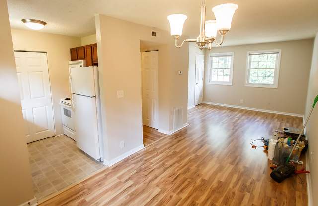 33 Canteberi Court - 1 - 33 Canteberi Court, Buncombe County, NC 28806