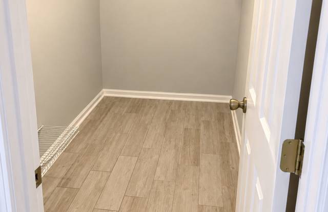 8633 Julia Marie Circle Gallery 1