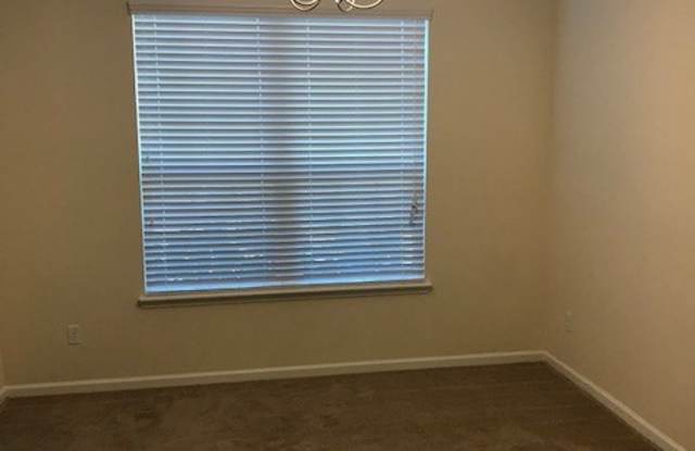 86051 Paris Place Gallery 3