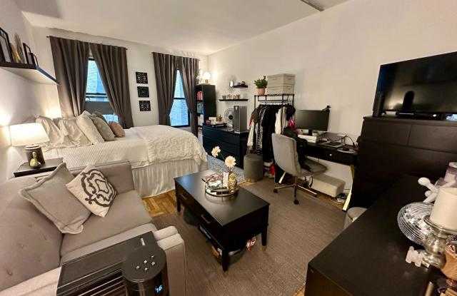 321 East 71st Street - 321 East 71st Street, New York City, NY 10021
