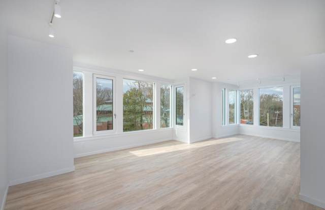 205 Beacon St. photos photos