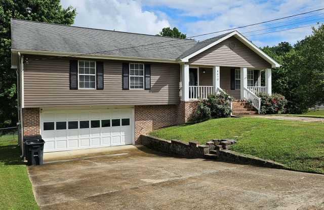 Coming Soon  - Spacious 4 Bedroom 2.5 bath in Hixson, TN 37343 photos photos