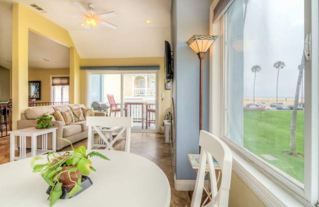916 East Oceanfront Gallery 3