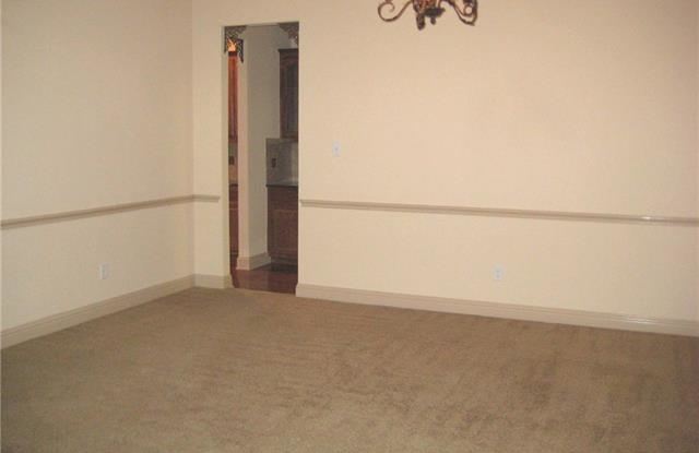2116 Stone Creek Drive Gallery 3
