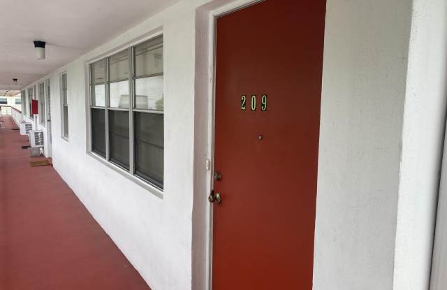 209 Norwich I photos photos