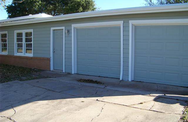 4937 Lovell Avenue Gallery 2