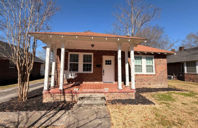 3/1 House in Celanese $1,495 photos photos