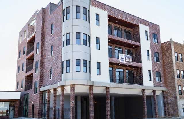 2515 W Lawrence Avenue photos photos