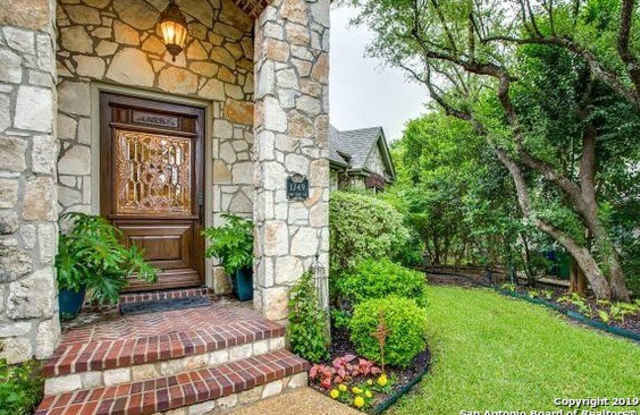 1749 FOX TREE LN Gallery 3