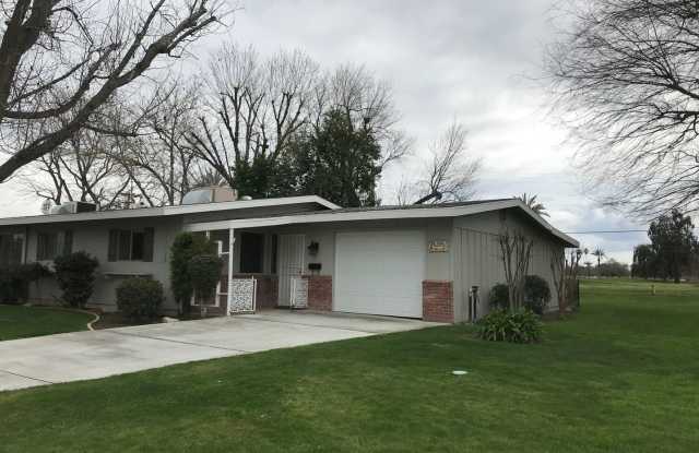 Charming 2-Bedroom Home in Kern City – 55+ Community! Gallery 3