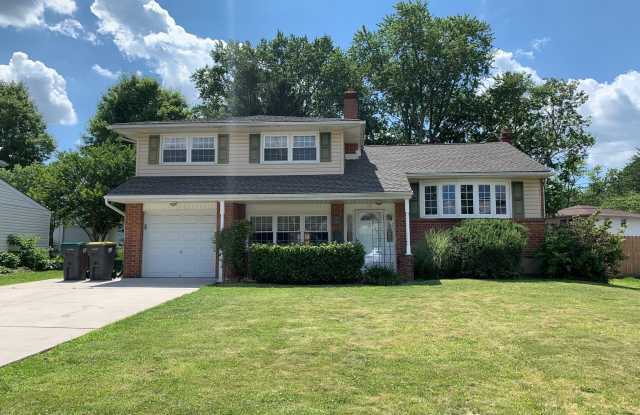119 FORSYTHIA Drive Gallery 1