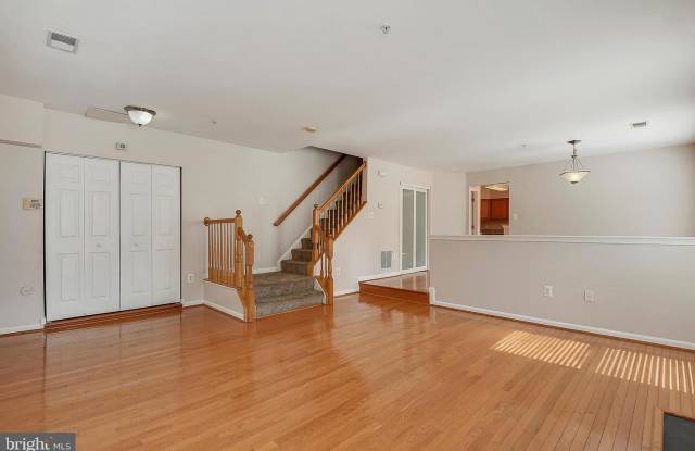 3725 POGONIA CT #6F Gallery 3