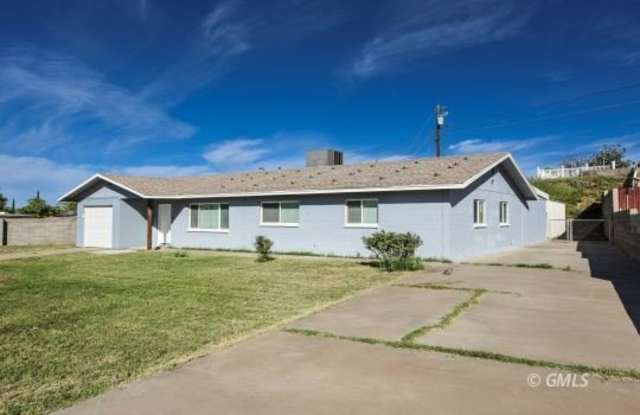 1120 E Crestwood Dr Gallery 3