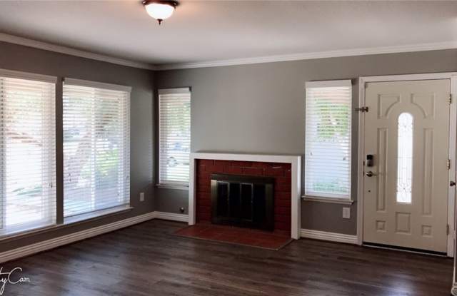 15762 Rolling Ridge Drive Gallery 4