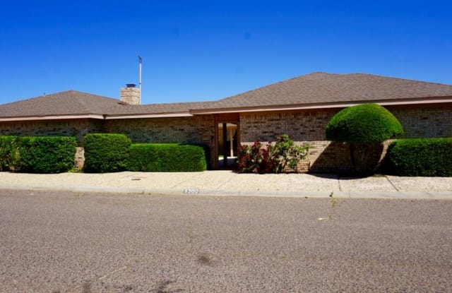 1200 Neely Ave - 1200 Neely Avenue, Midland, TX 79705