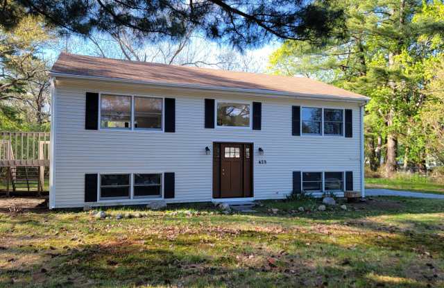 429 Davisville Road - 429 Davisville Road, Washington County, RI 02852 429 Davisville Road - 429 Davisville Road, Washington County, RI 02852